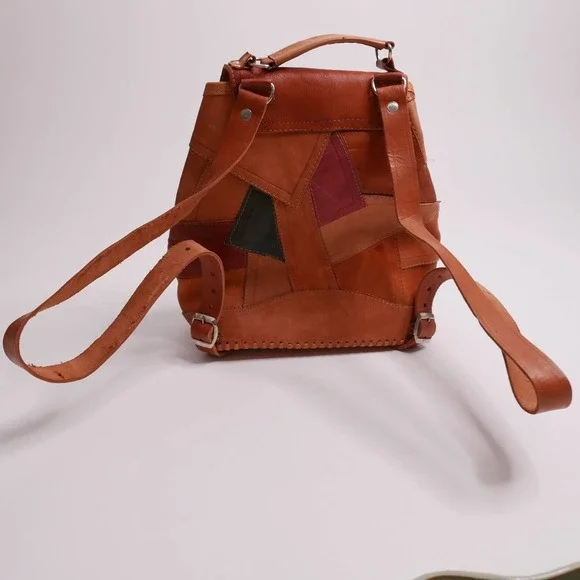 vintage leather backpack | Vintage Mexican patchwork camel tan leather boho - Picture 4 of 9